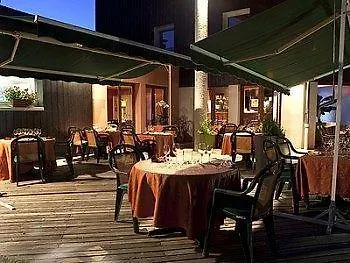 Hotel Restaurant La Tour 2*