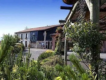 Restaurant La Tour Hotel 2*