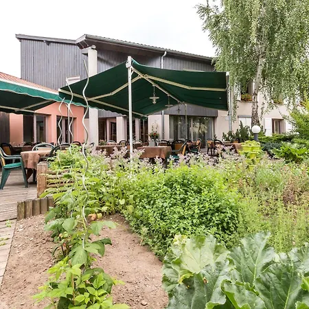 Hotel Restaurant La Tour 2*